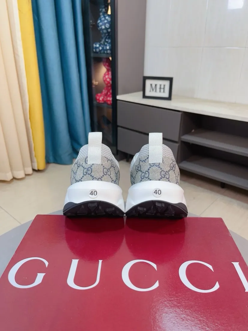 Men's shoes 💰440🌹🌹GUCCI [Gucci] New high-end brand of men's shoes, the latest fashionable casual men's shoes, trendy and versatile style, relaxed and sporty style, uppers imported from Italy, first-layer cowhide, genuine leather lining and ultra-fine workmanship. Original personalized fashionable rubber wear-resistant outsole, light and comfortable on the foot, size 38-44